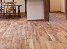 やわらかくてさらっとした肌触り 無垢の床材